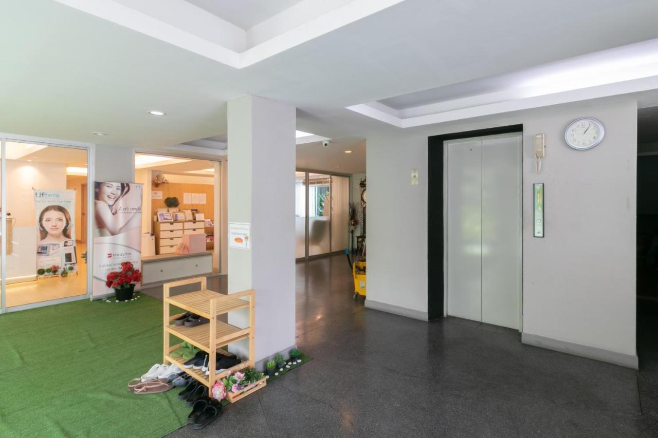 Resortel Lat Phrao 91 Bangkok Exteriör bild