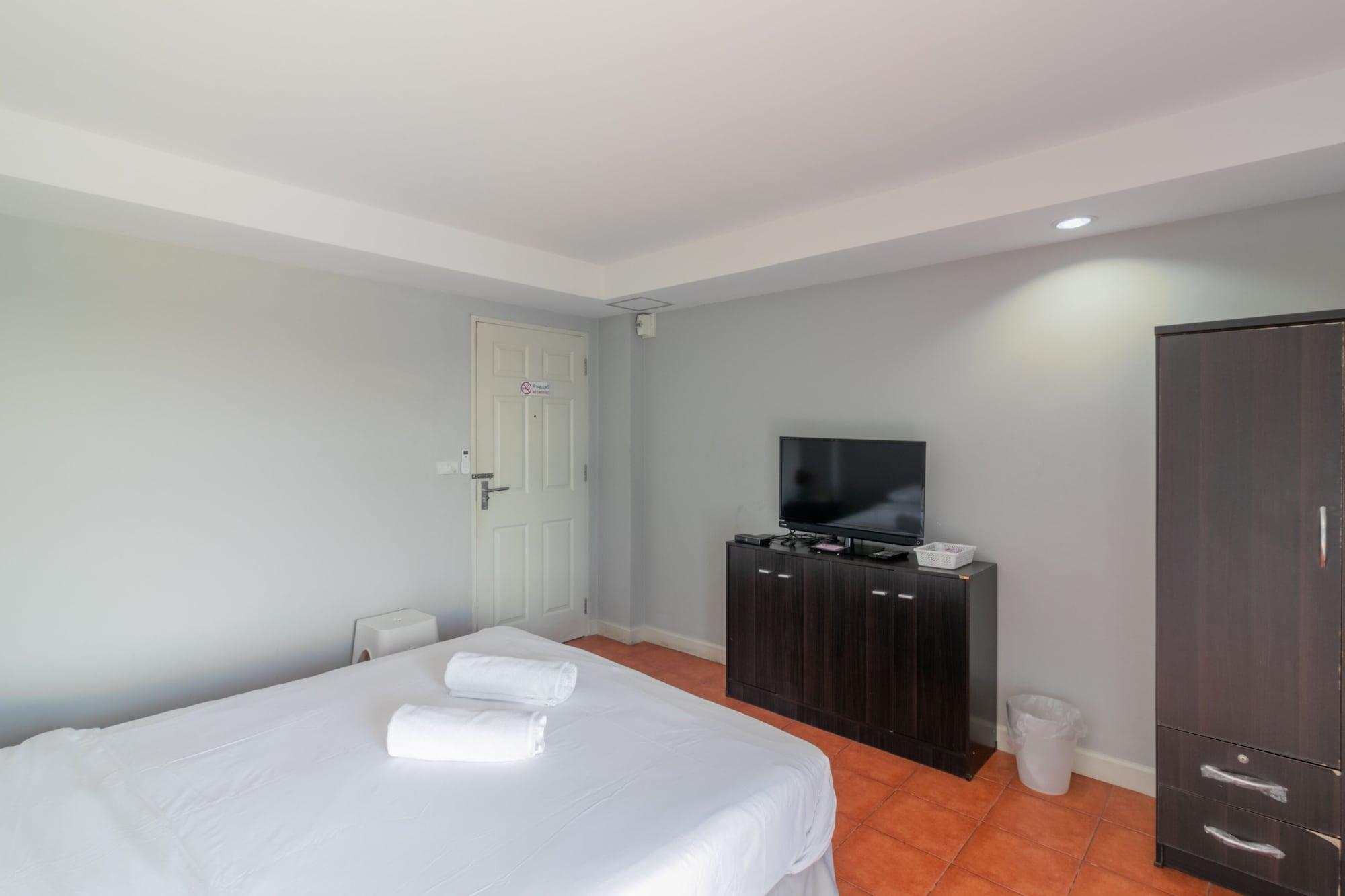 Resortel Lat Phrao 91 Bangkok Exteriör bild